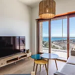 Appartement Port Views With Ac And Wifi *