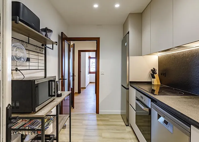 Port Views With Ac And Wifi