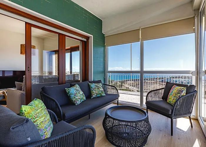 Port Views With Ac And Wifi