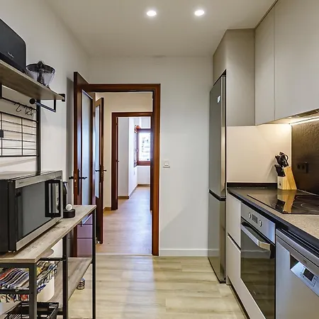 Port Views With Ac And Wifi