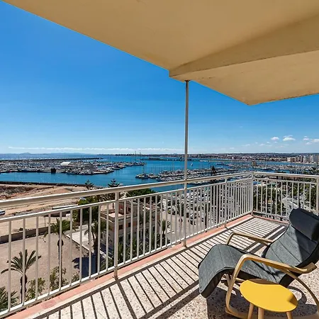 Port Views With Ac And Wifi Torrevieja