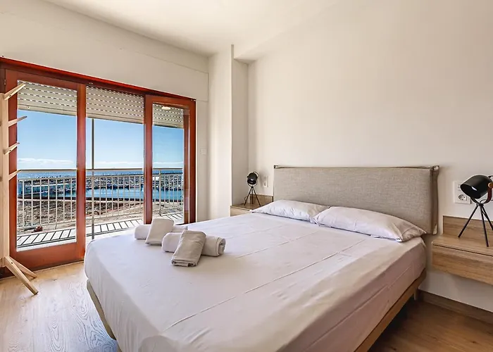 Appartement Port Views With Ac And Wifi *