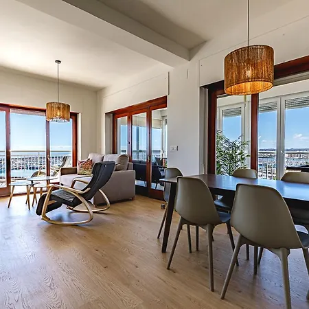 Port Views With Ac And Wifi