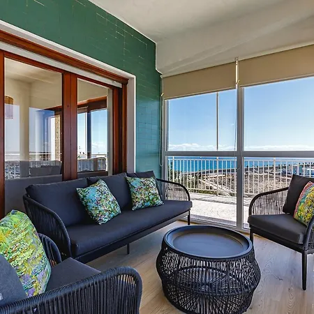 Port Views With Ac And Wifi