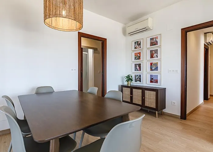 Apartment Port Views With Ac And Wifi